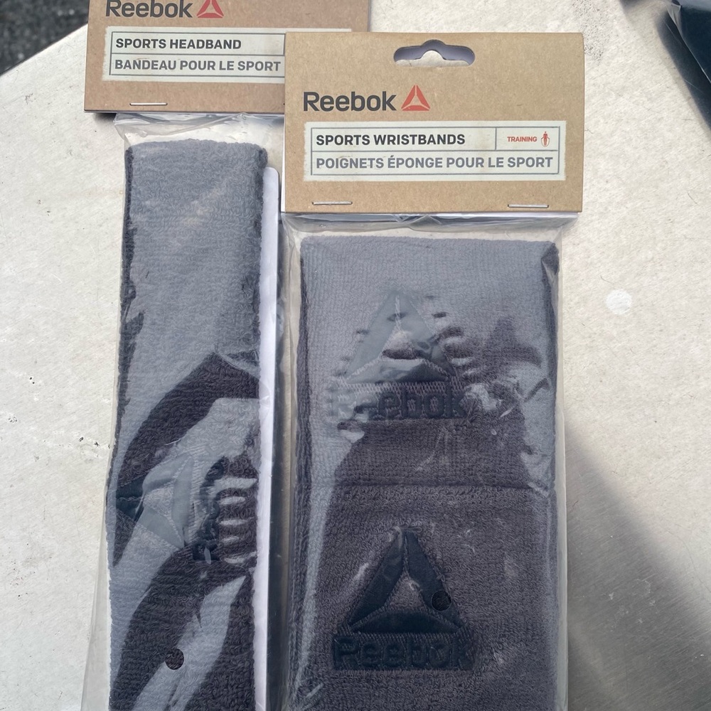 Reebok sports headband and wristband set